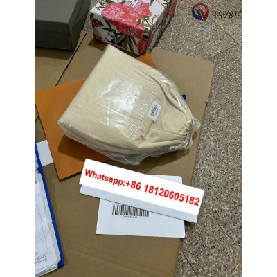 qiqiyg.com Gratis Verzending | Foto's en Contact qiqiyg via WhatsApp QYQ028