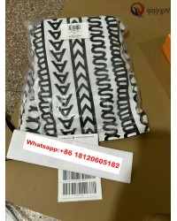 qiqiyg.com Gratis Verzending | Foto's en Contact qiqiyg via WhatsApp QYQ040