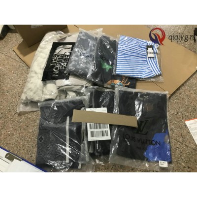 qiqiyg.com Gratis Verzending | Foto's en Contact qiqiyg via WhatsApp QYQ050