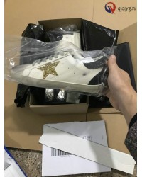 qiqiyg.com Gratis Verzending | Foto's en Contact qiqiyg via WhatsApp QYQ062