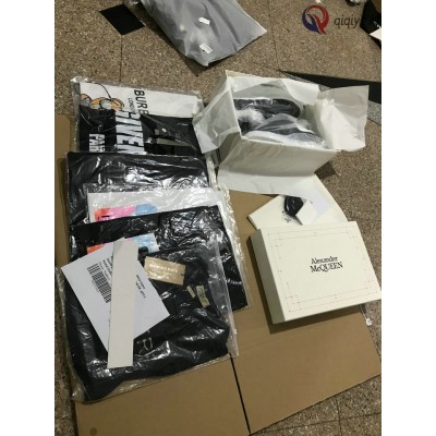 qiqiyg.com Gratis Verzending | Foto's en Contact qiqiyg via WhatsApp QYQ108