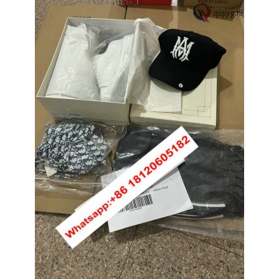 qiqiyg.com Gratis Verzending | Foto's en Contact qiqiyg via WhatsApp QYQ139