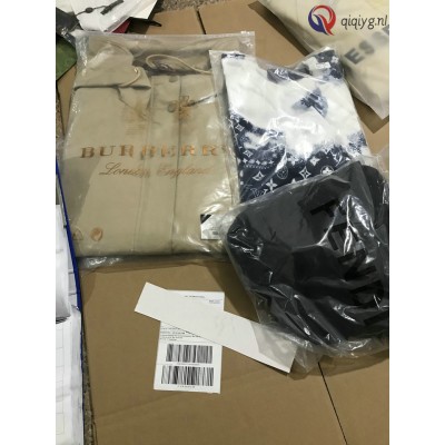 qiqiyg.com Gratis Verzending | Foto's en Contact qiqiyg via WhatsApp QYQ140