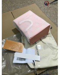 qiqiyg.com Gratis Verzending | Foto's en Contact qiqiyg via WhatsApp QYQ180