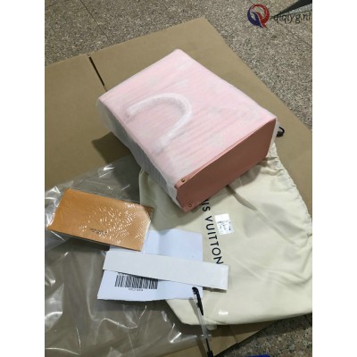 qiqiyg.com Gratis Verzending | Foto's en Contact qiqiyg via WhatsApp QYQ180