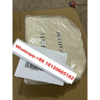 qiqiyg.com Gratis Verzending | Foto's en Contact qiqiyg via WhatsApp QYQ217