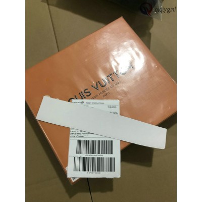 qiqiyg.com Gratis Verzending | Foto's en Contact qiqiyg via WhatsApp QYQ238