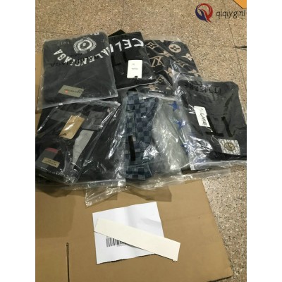 qiqiyg.com Gratis Verzending | Foto's en Contact qiqiyg via WhatsApp QYQ258