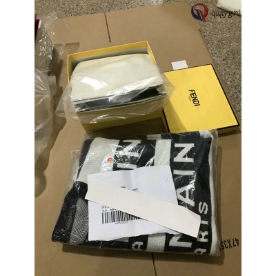 qiqiyg.com Gratis Verzending | Foto's en Contact qiqiyg via WhatsApp QYQ287