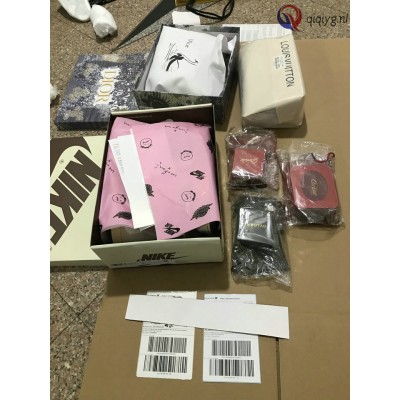 qiqiyg.com Gratis Verzending | Foto's en Contact qiqiyg via WhatsApp QYQ304